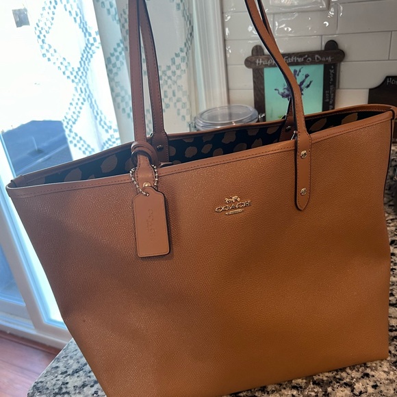 COPY - COPY - Gently Used Reversable Leather Coach Tote! - Picture 1 of 11